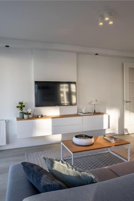 Home Away, Light And Bright كادزاند المظهر الخارجي الصورة